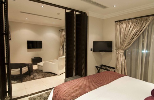 Abuja Hotel | L'eola Suites