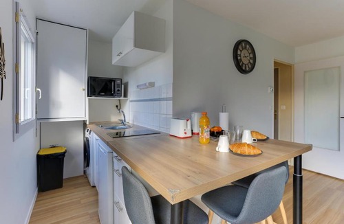 Noyal-Chatillon-sur-Seiche Apartment | L'Escale Bretonne -Studio à 20min de Rennes centre