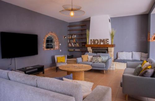 Feings House | L'Escale des Copains