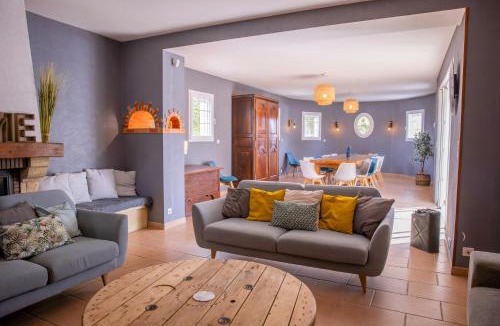 Feings House | L'Escale des Copains