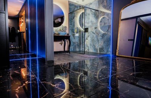 Evreux House | L escale VRAI Jacuzzi 130 jets, Sauna, lit king size, écran géant, NETFLIX