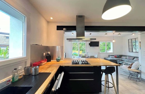 Boussens House | L Escapade 6p Maison Familiale Jardin Piscine