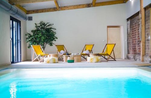 Acquigny Villa | L'Escapade d'Acquigny, Piscine, Foot Five, Salle de sport, BabyFoot