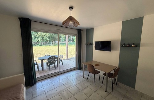 Chaveignes Apartment | L'Escapade Gite 6 pers