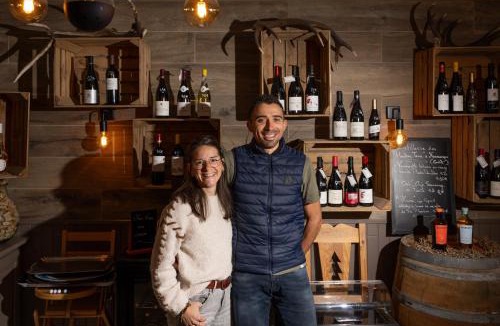 Saint-Jacques-des-Blats Hotel | L'Escoundillou