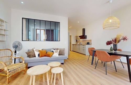 Annecy Old Town Apartment | L´Etage - Grand T3 en plein coeur de la Vieille Ville d'Annecy