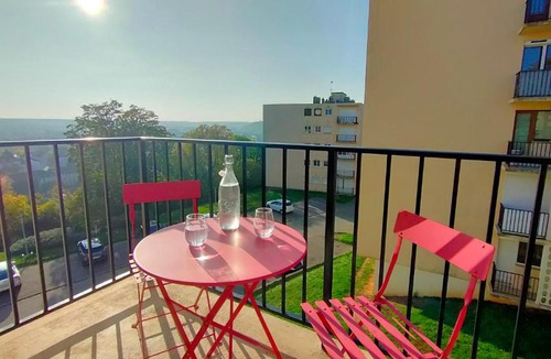 Evreux Apartment | L'Eure au Soleil Studio avec balcon, parking gratuit & Wi-Fi