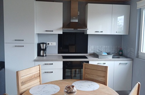 Les Waibes Apartment | L'Evasion Thudinienne, gîte on the 1st floor accessible by an outside staircase