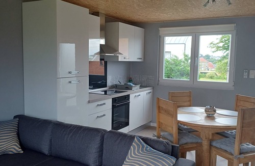 Les Waibes Apartment | L'Evasion Thudinienne, gîte on the 1st floor accessible by an outside staircase