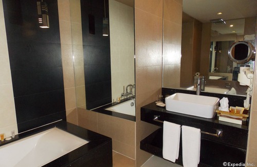 Bacolod Hotel | L'Fisher Hotel