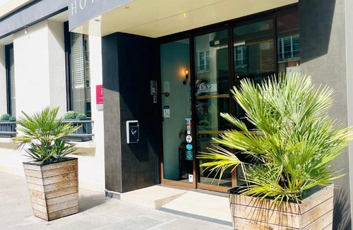 Caen City Centre Hotel | L'Hôtel Bristol