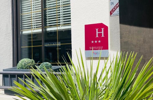 Caen City Centre Hotel | L'Hôtel Bristol