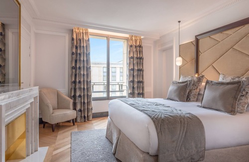 Faubourg-du-Roule Hotel | L’Hôtel du Collectionneur Paris