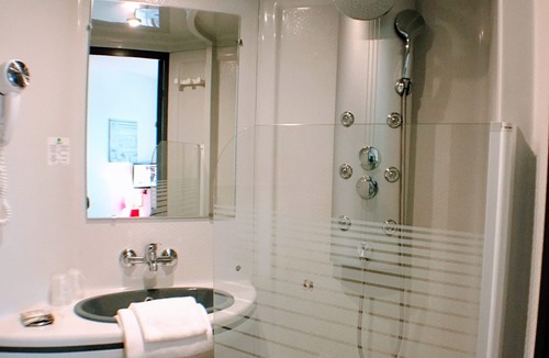 Romilly-sur-Seine Hotel | L'Hôtel Le Marais Romilly Sur Seine Centre