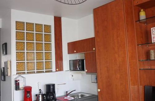Bourg-l'Eveque Apartment | L'Horizon, studio tout confort, vue panoramique