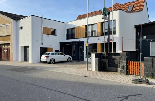 Reilingen Condo | L'Imeri ResidencenComfortable apartment in Reilingen