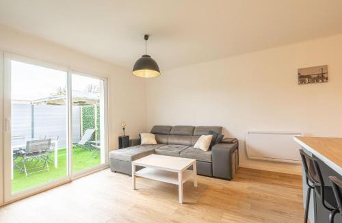 Saint-Hippolyte House | L'instant fleuri