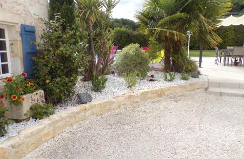 Port-d'Envaux Bed & Breakfast | L'Oasis