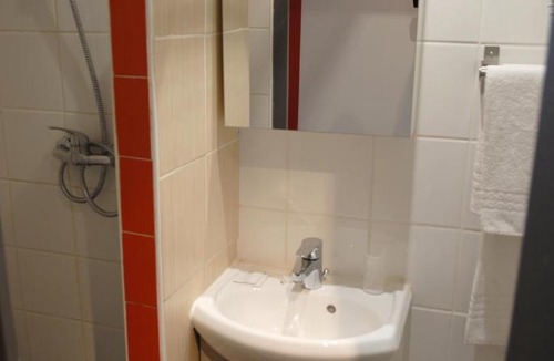 Plaisance Hotel | L'Oasis Montparnasse