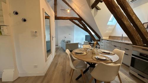 Chablis Apartment | L'Ombrelle, logement climatisé