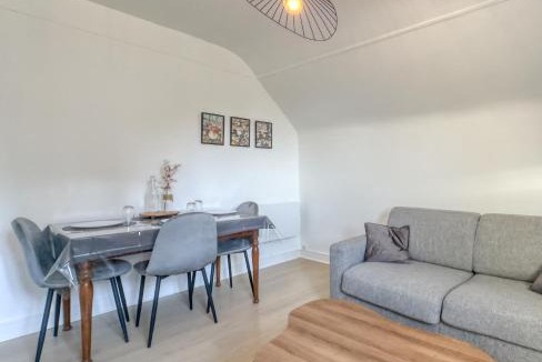Petit Margny Apartment | L'Oscar Imperial