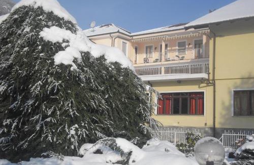 Inverso Pinasca Hotel | L'Ostu del Povr-Om
