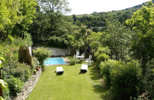 Saint-Nectaire House | L OUSTALOU MAISON D HOTES DE CHARME EN AUVERGNE PISCINE PRIVEE CHAUFFEE