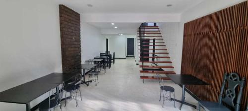 Barangka Ilaya Hostel | L'Pad Place