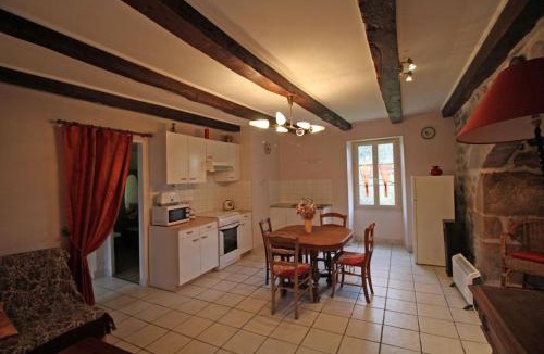Nedde House | La bachellerie
