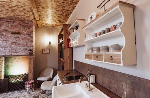 Vise House | La Baguette du Sorcier - Logement insolite immersif jusque 4 personnes entre Liège & Maastricht