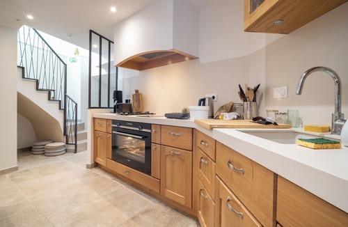 Charols Bed & Breakfast | La Barule
