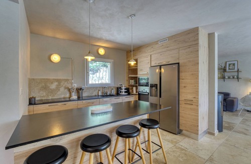 Lioux Villa | La Bastide d'Eloise - Lioux - Ideal for families