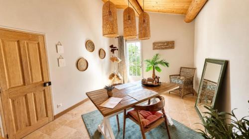 Savasse Bed & Breakfast | La Bastide de Grosille