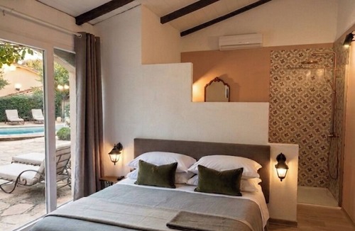 Deaux Hotel | La Bastide des Mûriers