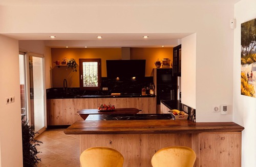 Plan-d'Orgon Hotel | La Bastide des Romarins