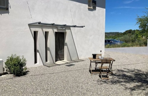 Malemort-du-Comtat Villa | La Bastide