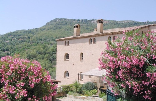 Le Bar-sur-Loup Apartment | La Bastide Saint Christophe
