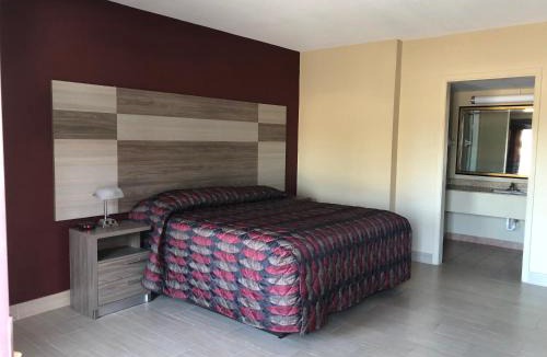 Tavares Hotel | La Bella Inn