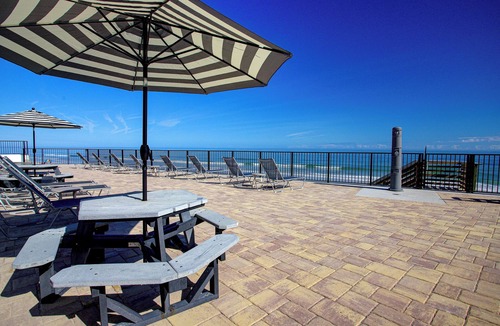 Seabreeze Park Hotel | La Bella Oceanfront Inn