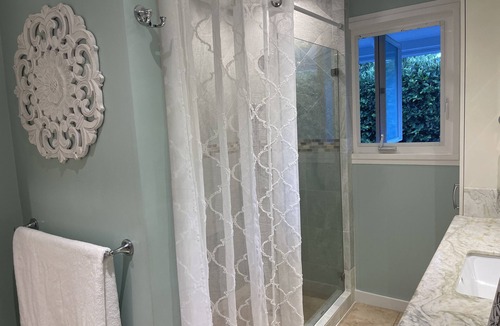 Kailua Bed & Breakfast | La Bella's Bed and Breakfast-Nai’a Suite-Walk to beach-In Kailua (O’ahu)