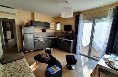 Saint-Paul-en-Foret House | La Bergeronnette