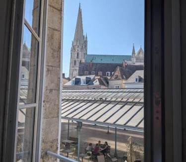 Chartres Apartment | La Billardise