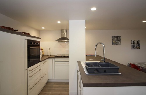 La Bourboule Apartment | La Bourboule Center - Ground Floor T2 Apartment with WIFI