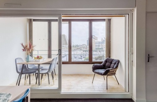 Courseulles-sur-Mer Apartment | La Boussole - Apt 2 chambres vue marina