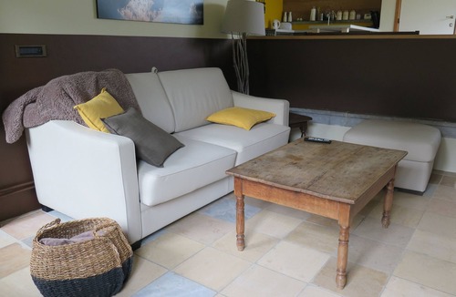Xhoris House | La Buissonnière