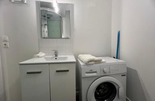 Arras Apartment | La bulle Arrageoise - Grand place - Spacieux - Lumineux - Lit King Size - Wifi - Parking public