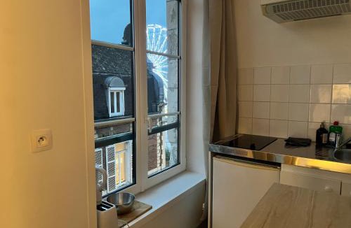 Arras Apartment | La bulle Arrageoise - Grand place - Spacieux - Lumineux - Lit King Size - Wifi - Parking public