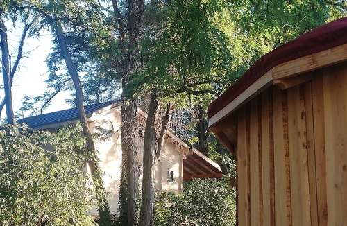Chateauneuf-sur-Isere Cabin | LA Cabane Haut Perchee
