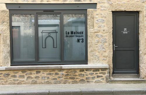 Andance Apartment | La Cachette du Pont - Studio Cosy et Lumineux