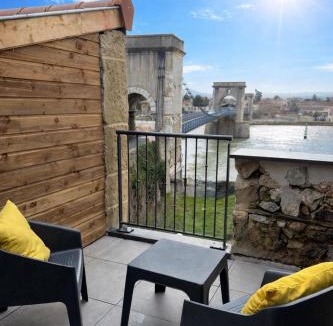 Andance Apartment | La Cachette du Pont - Studio Cosy et Lumineux